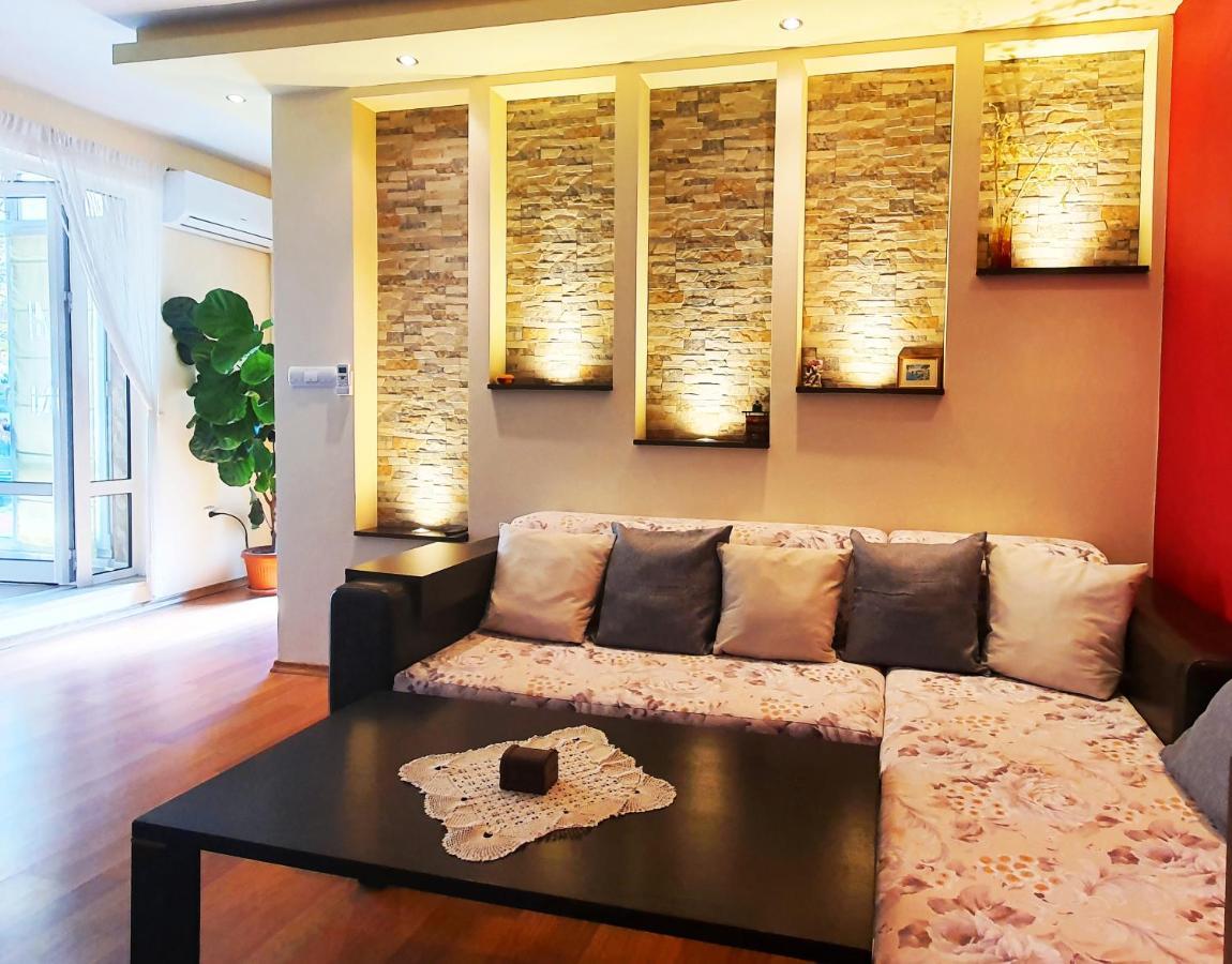 Apartment Nicole Plovdiv Buitenkant foto